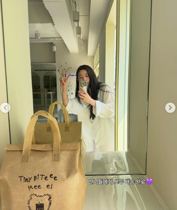 권소현 포미닛 17주년에 현아는 조용, 침묵 자체보다 더 눈에 들어온 건 막내가 혼자 꺼낸 17....