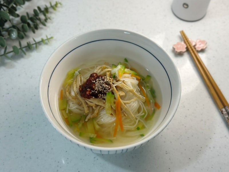 잔치국수 끊이는 법 냉털요리 간단 어묵 국수 레시피 간단한 한 끼 메뉴 추천