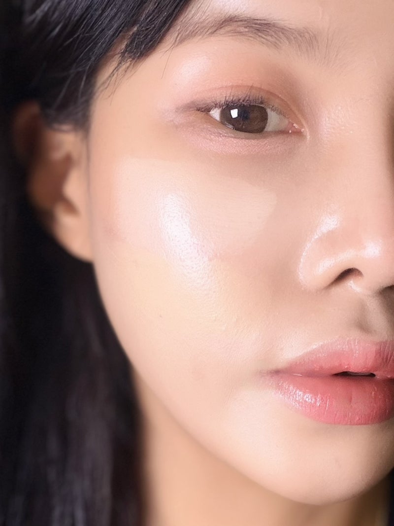 엘라비에 기미쿠션, 150시간 밀착되어 여름철 가볍게 멜라리턴