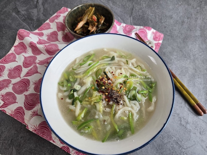 멸치칼국수 만드는 법 칼국수 면 요리 칼국수 육수 레시피