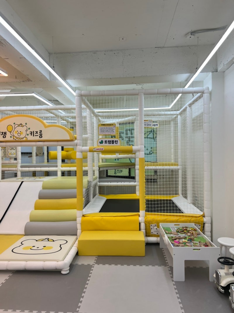 龍仁水枝私人兒童咖啡廳 Kkuljaem Kids Room 水枝東川店，推薦給媽媽聚會的場所