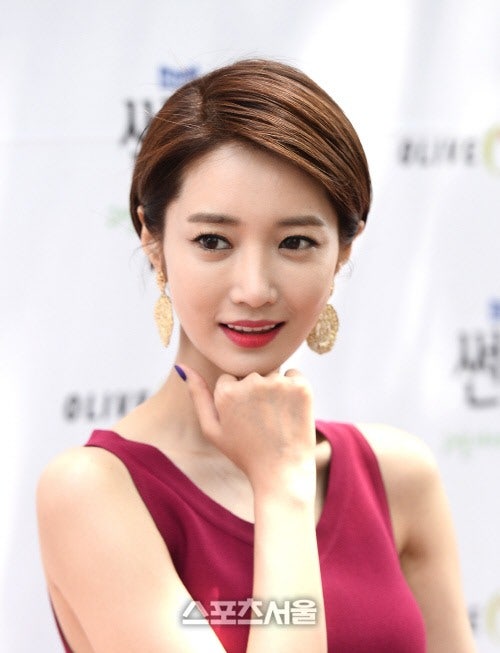 "단발머리 그녀가 75억 자가주가 되기까지" 배우 고준희 프로필 나이 결혼 가족 아파트 집 키 ....