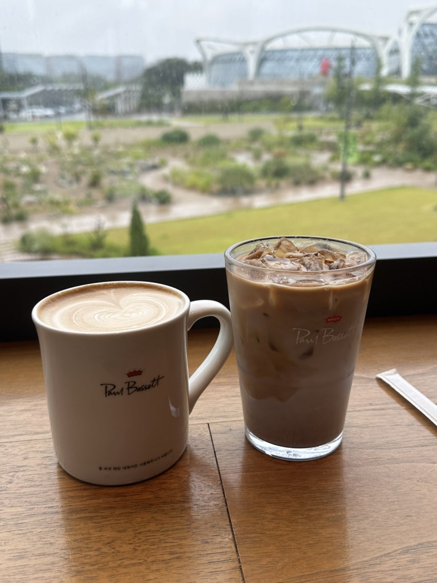 폴바셋 강서마곡DT점 사진 1