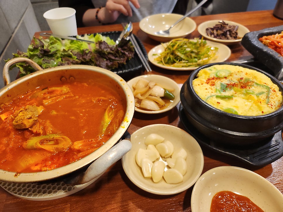 여의도미나리삼겹 인덕원점 사진 2