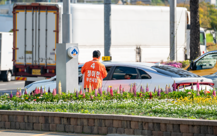[충격 반전] <b>개혁신당 정이한</b> "젊은 놈이 무슨 시장이냐"…헬스... 