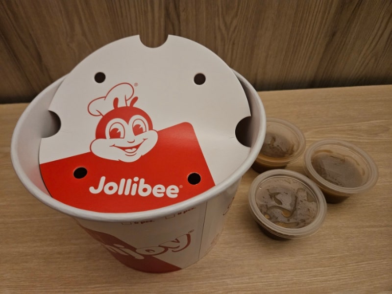 [싱가포르 여행 맛집]졸리비 Jollibee/그랩Grab 배달 방법 및 필리핀 현지 로컬 치킨 후기