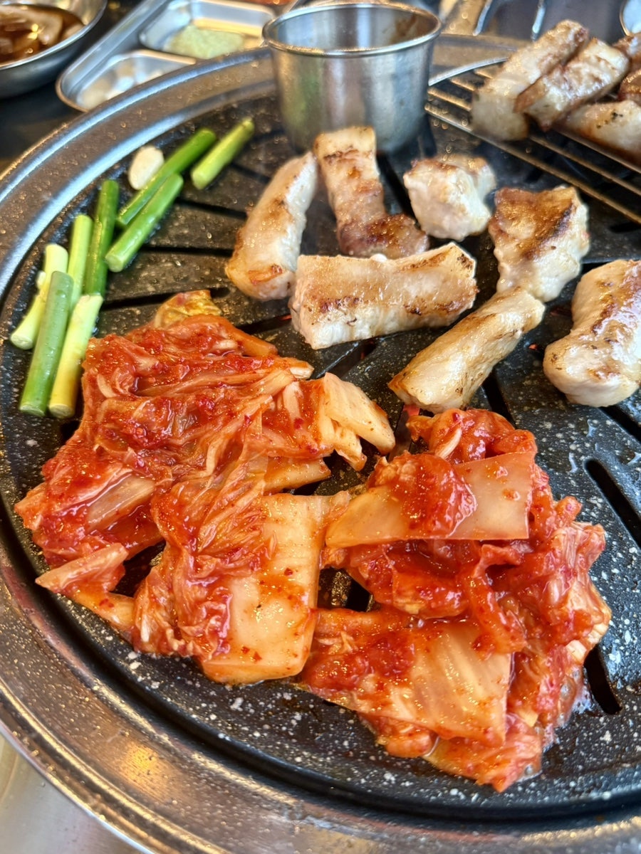 모름지기 괴정점 사진 4