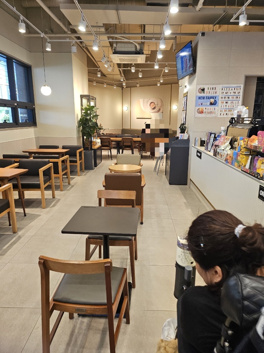 이디야커피 대구대명센트럴점 사진 3