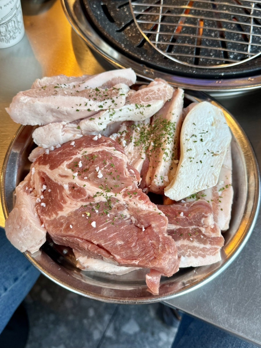 모름지기 괴정점 사진 2