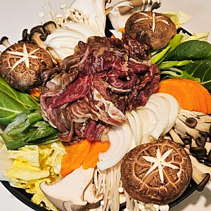 [버섯 소불고기 전골 레시피] 버섯 듬뿍! 국물 맛이 끝내주는 '버섯 소불고기 전골' 만드는 법