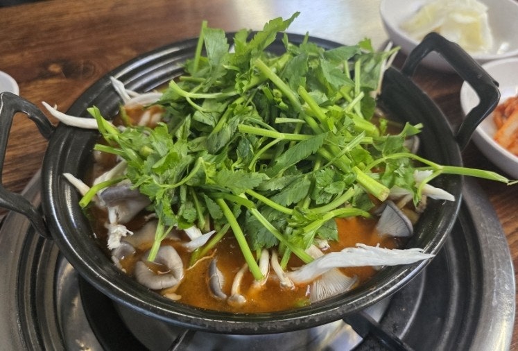 등촌샤브칼국수 이천점 사진 6