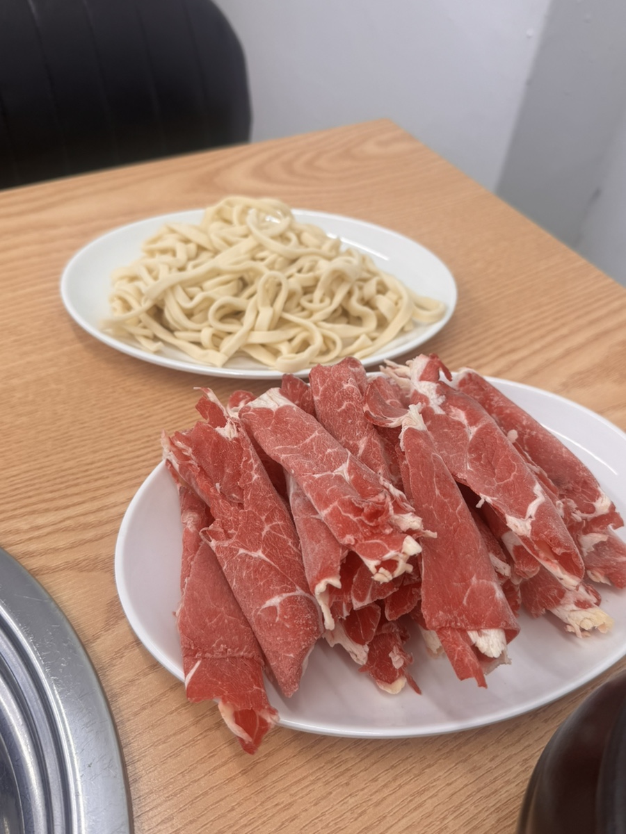 얼큰이샤브손칼국수 사진 6