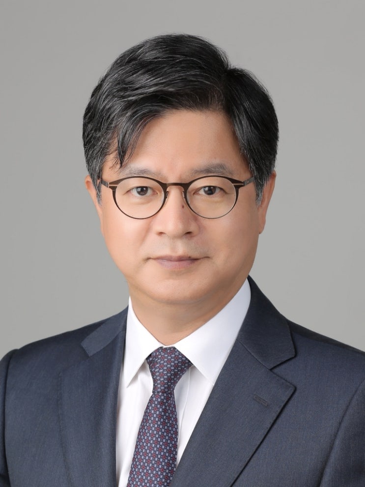 <b>청와대</b> 홍보<b>수석</b> 성기홍 전... 고향 학교 이력 <b>임명</b> 배경 이유