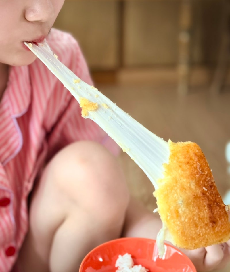 홍윤화 김민기 밀키트 “홍뎅 치즈철철카츠” 애들이 좋아하는 치즈돈까스!