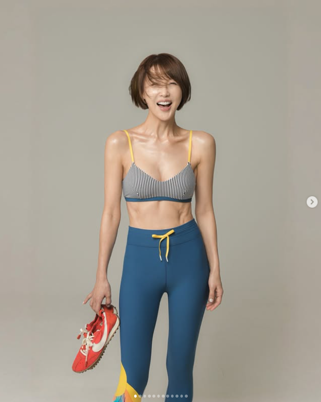 50대 맞아? 방송인 최은경 하이힐+수영복 매치한 탄탄한 근육질 몸매 최신 근황