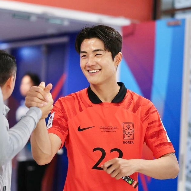 "국대 22번 누구냐"고 난리 난 <b>축구선수</b> <b>설영우</b>, 박형식 똑 닮은... 