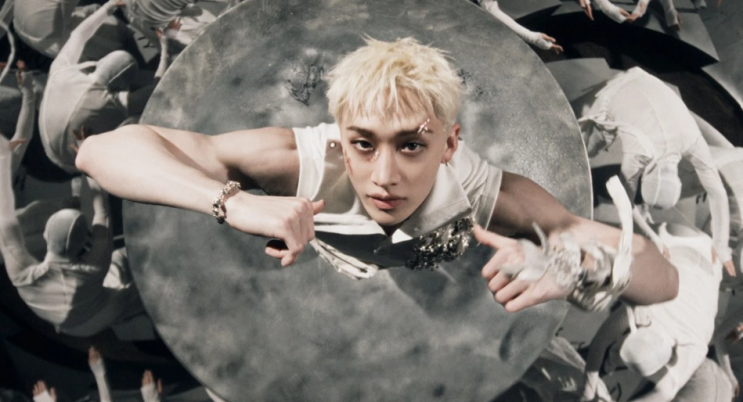 <b>스트레이 키즈</b>, 8월 컴백 확정... '<b>RUN IT</b>' 선공개로 열기 예열