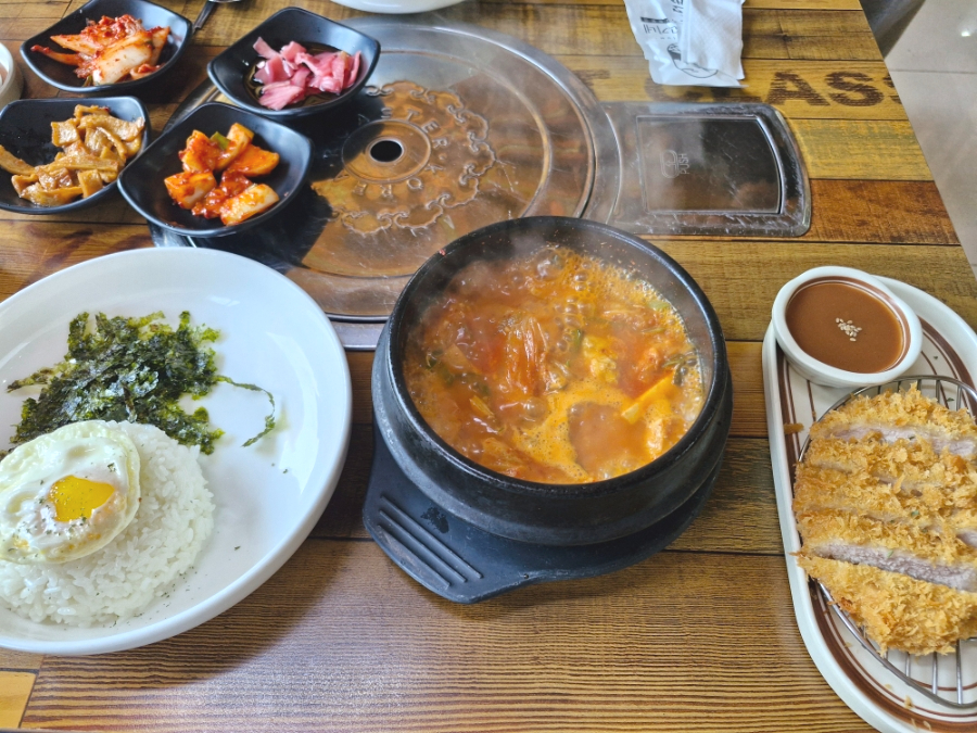 Jejugogine Seosanseongyeonbonjeom photo 6