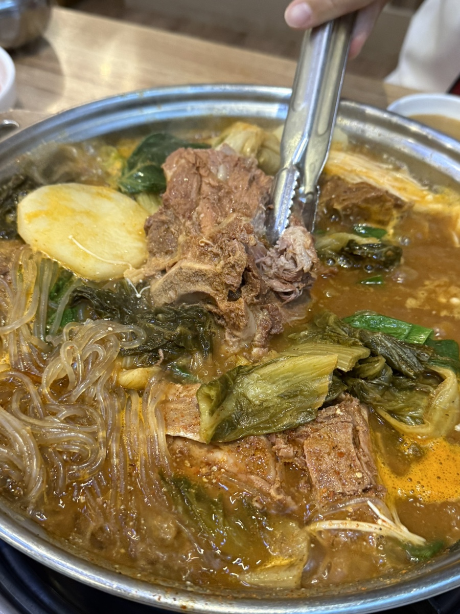 본가왕뼈감자탕 오산세교점 사진 1