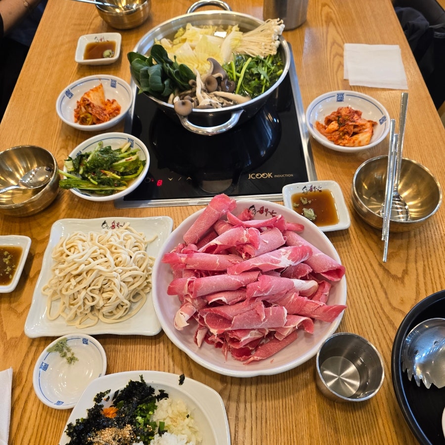 흥부샤브칼국수 사진 2
