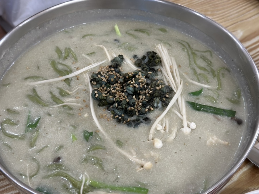서오릉메카다슬기 본점 사진 4