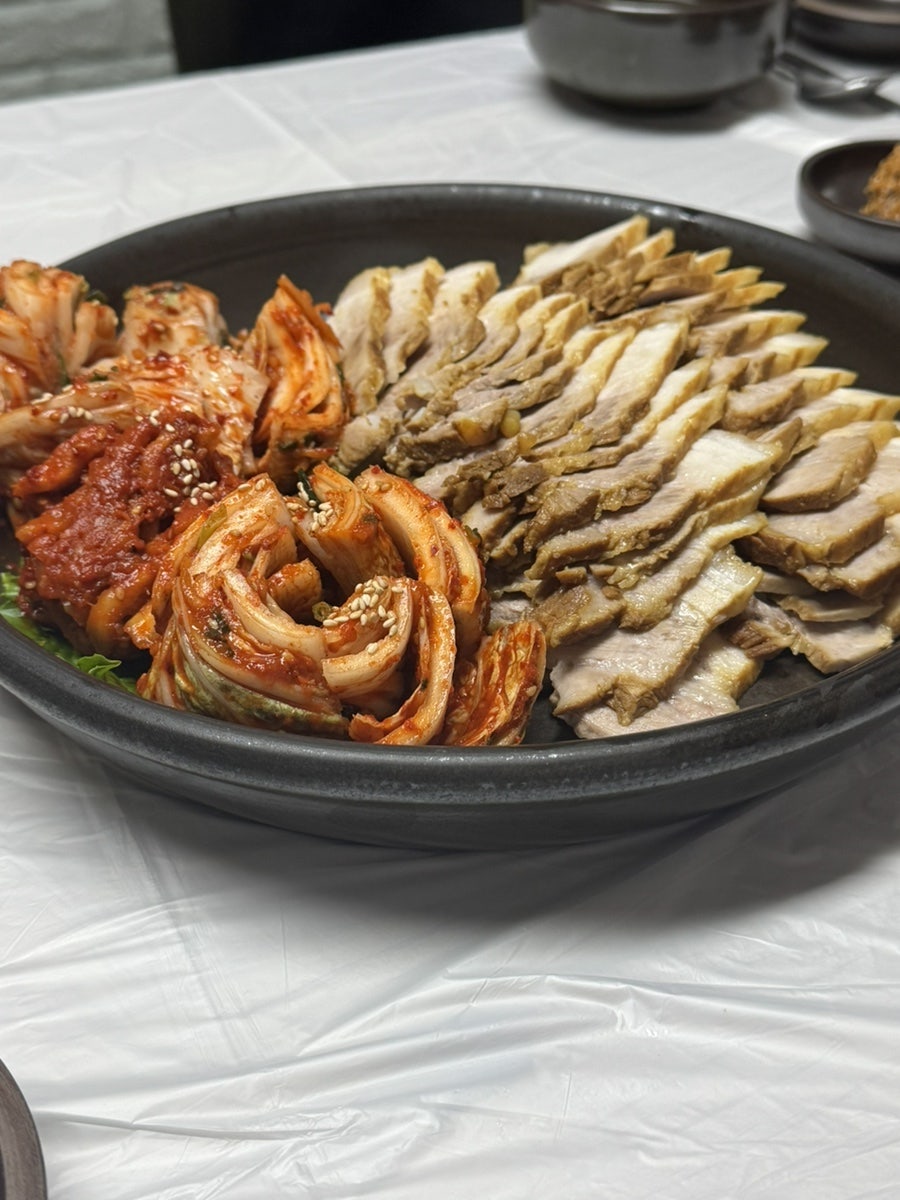 거시기쪽갈비생족발구이 사진 1