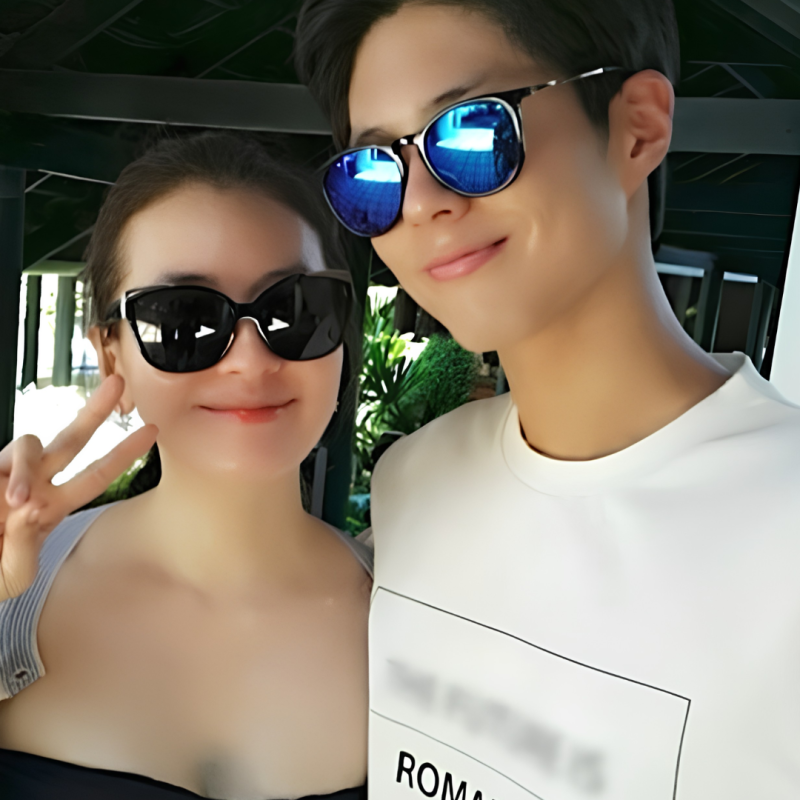 22살 연하 박보검과 열애설 난 미모의 여배우..2번의 이혼 후 1살 연상 교수와 결혼한 국민엄....