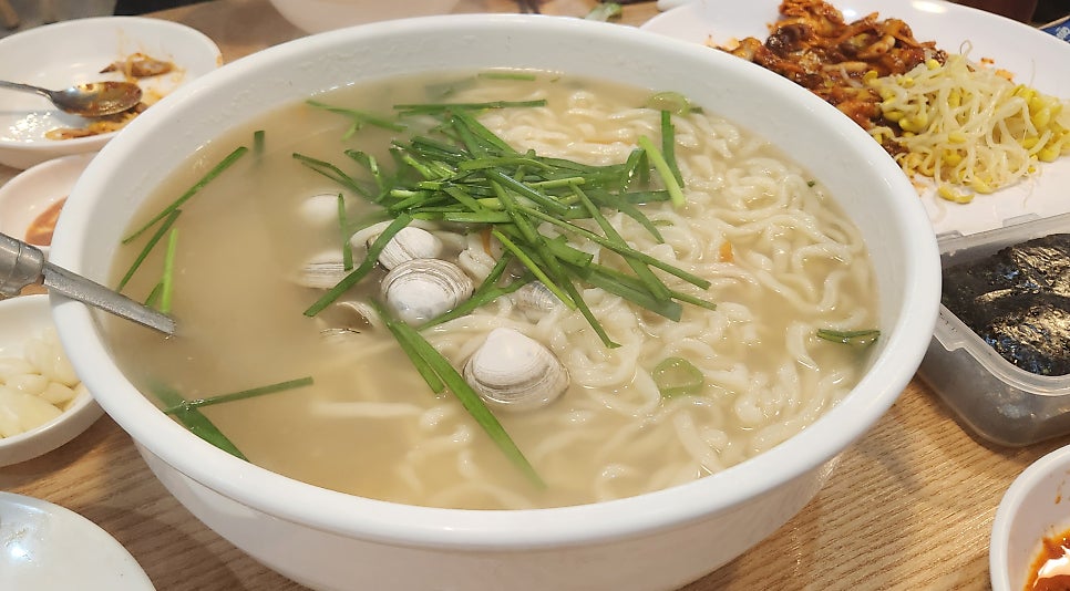 온천칼국수쭈꾸미 관저점 사진 1
