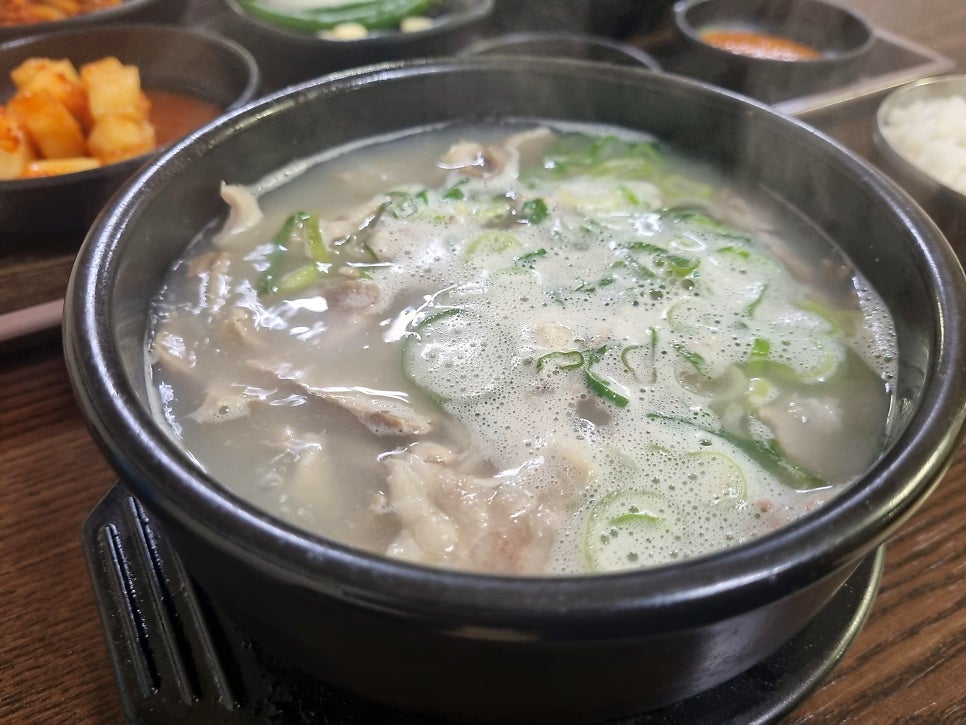 장수돼지국밥 사진 4