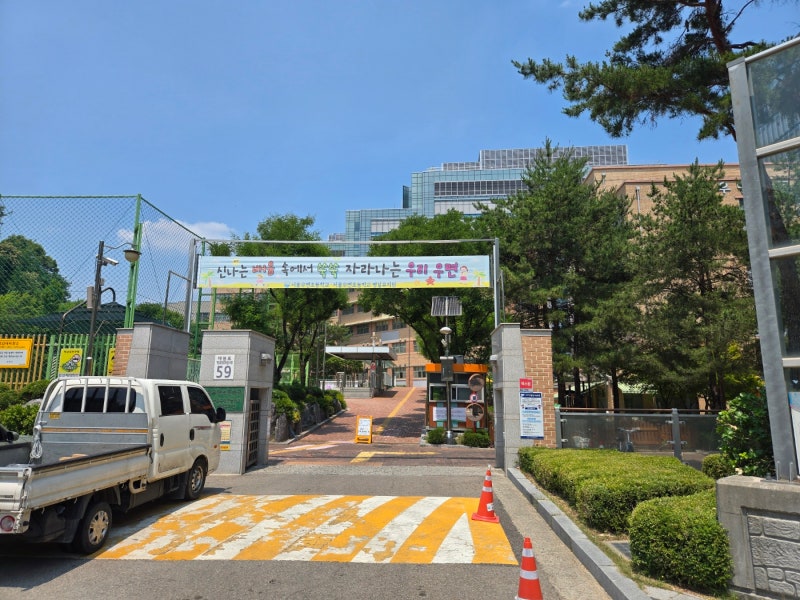급식실에어컨 설치사례｜서울 우면초등학교 급식실 나우이엘 이동식에어컨 납품
