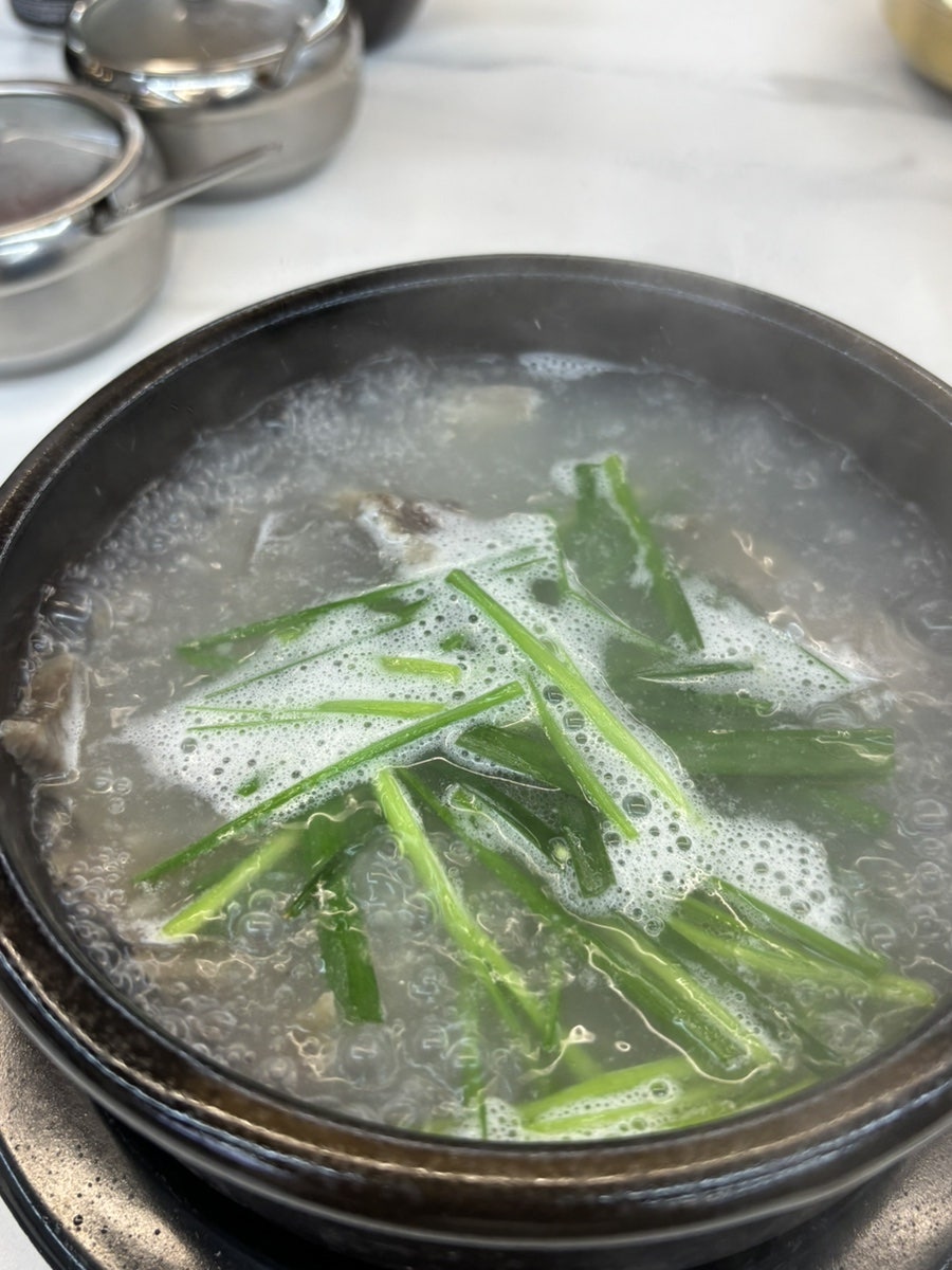 큰집한우곰탕 소머리국밥 사진 5