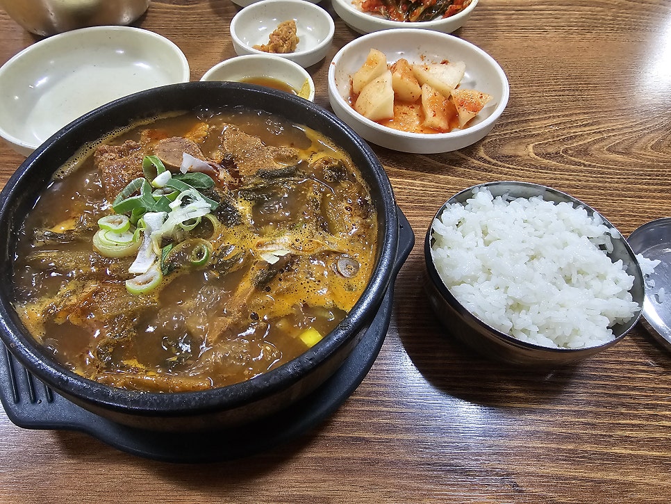 가마솥순대국뼈감자탕 송산점 사진 4