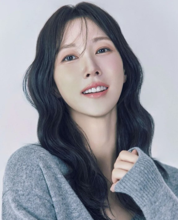 <b>배우</b> <b>이수경</b> 사주운수
