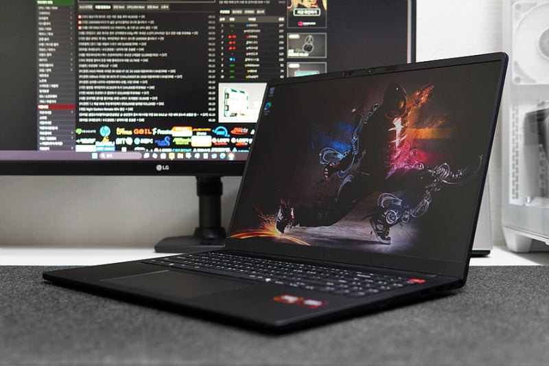 LG 그램북 16U55U, 더욱 강력해진 16인치 AMD AI CPU 노트북 개봉기