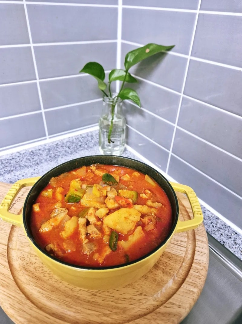 돼지고기 감자 짜글이 애호박 찌개