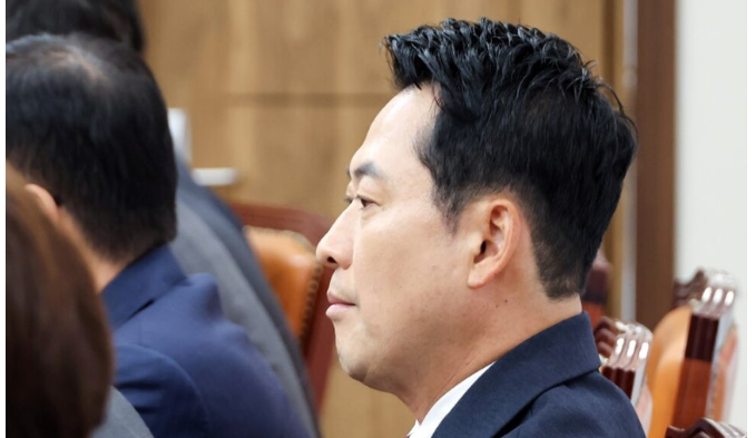 [긴급속보] 김성태 “<b>장동혁</b>, 전혀 사퇴 의지 안 보인다더라”... 