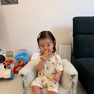 바치 두나 소파 스프라이트 / 16개월 아기 소파 추천