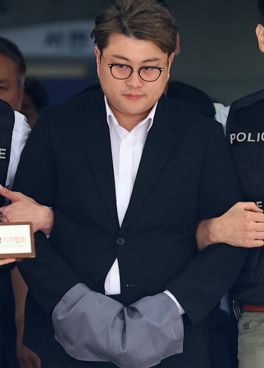 김호중 출소일 가석방 근황 교도소 트바로티 5개월 빨리 출소 이유 김호중 프로필 총정리!