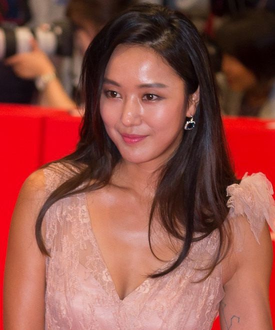 윤진서 이택근과 대담했던 파격 화제 뒤로하고 한의사와 전한 반전 근황