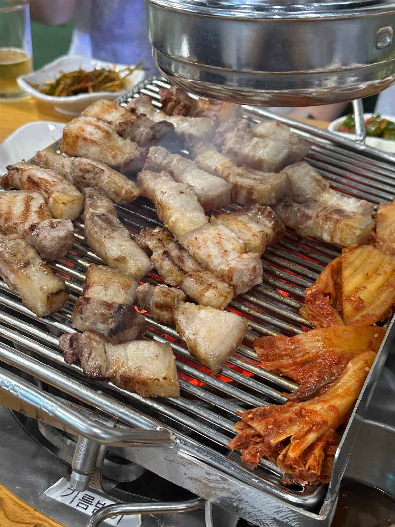 첨단 금동참숯화로구이 숯에구워 불향이 기가막히고 맛있!