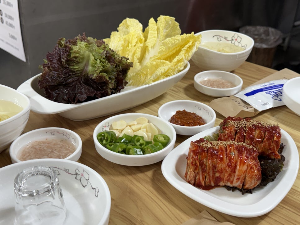 흥부족발보쌈 사진 1