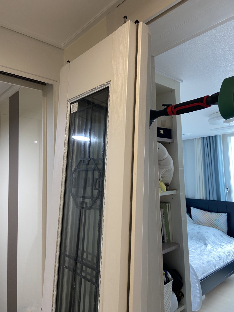 동탄 중문 교체｜문이 안 따라오더니 결국 와이어 끊어짐, 3연동 중문 복원한 실제 사례