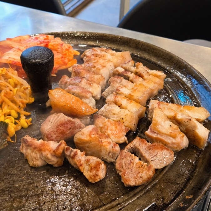 목구멍 범일점 사진 1