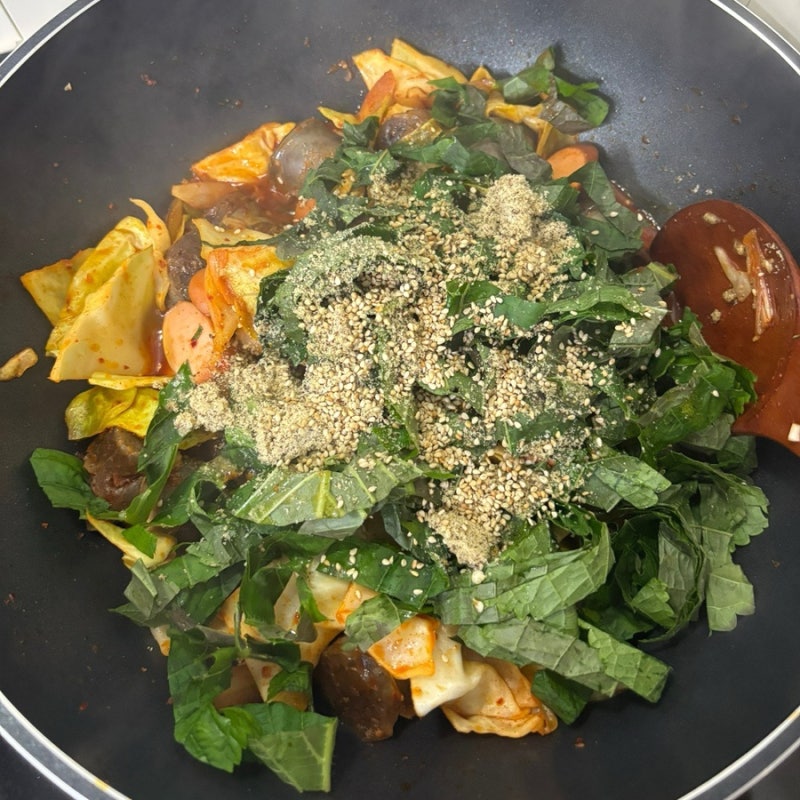 류수영 순대볶음 응용! 집에서 만드는 초간단 깻잎 순대볶음