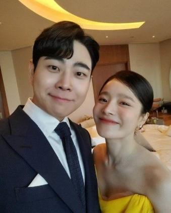<b>W재단</b> <b>이욱</b> 누구? 임지연과 공개열애 후 벤 이혼까지