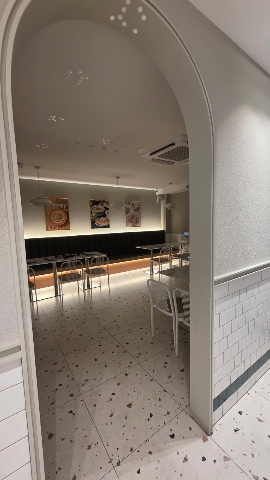 라라코스트 대구반월당점 사진 5