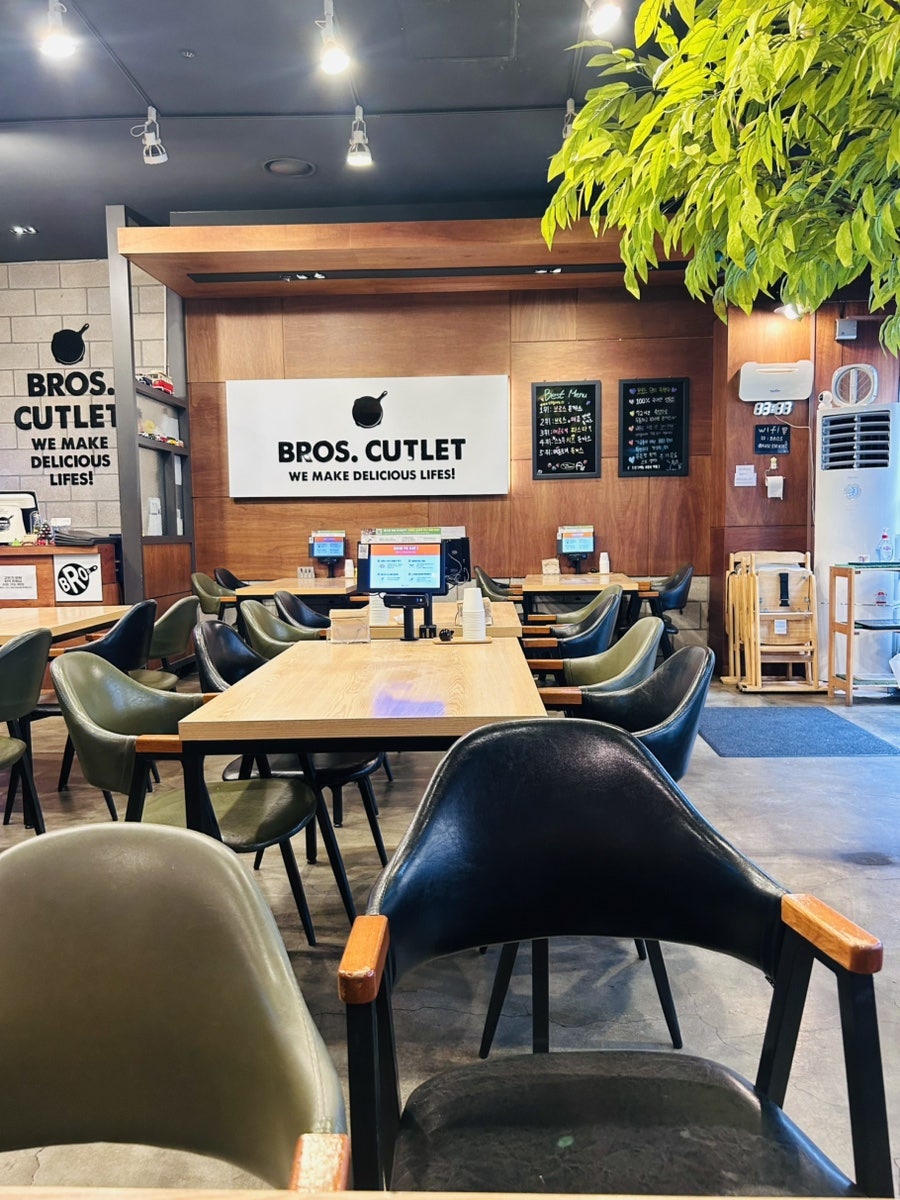 돈까스브로스 삼산점 사진 4