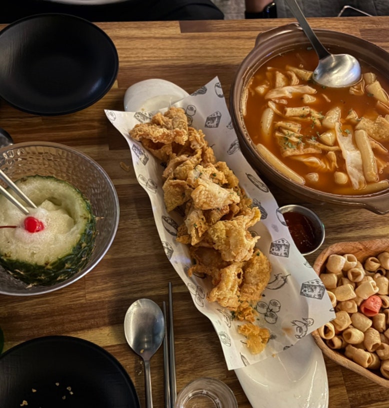 구미 피쉬앤그릴 치르치르, 시내 술집