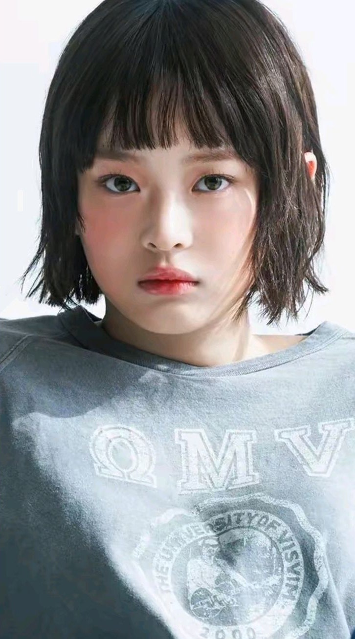 뉴진스 하니 단발 레이어드 컷 싱그러운 여름 헤어스타일 연출법