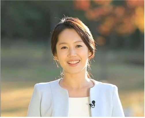 <b>엄지인 아나운서</b> 프로필 나이 결혼 남편 구자승 교수 가족 근황